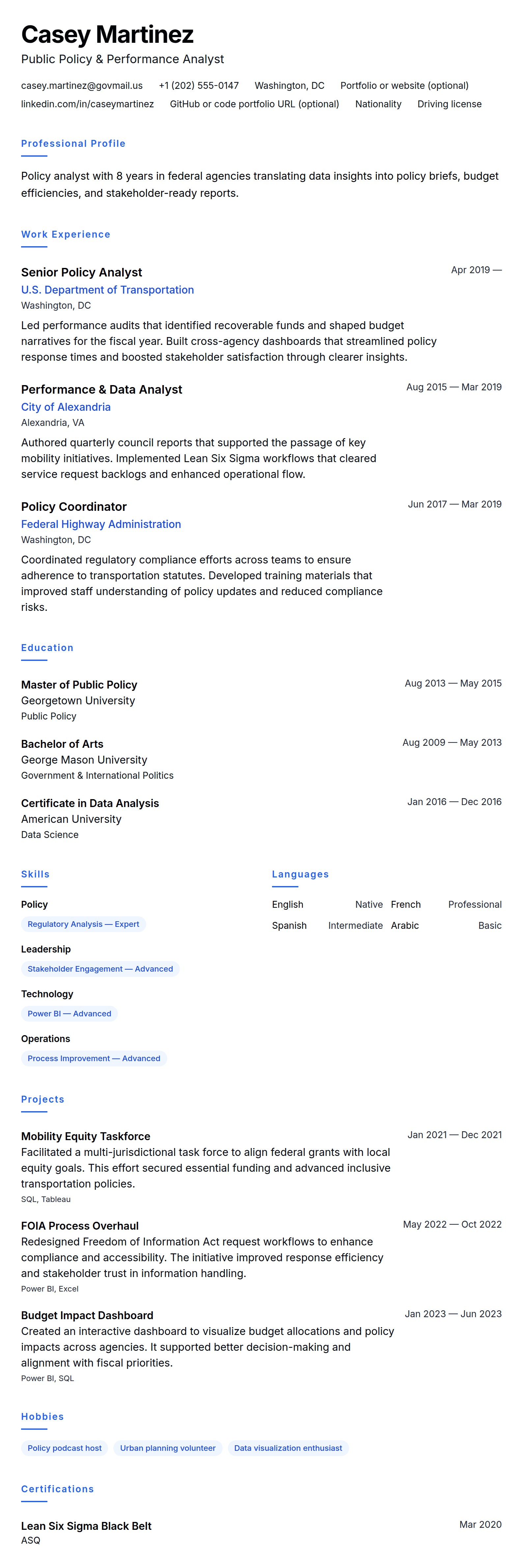 Government Analyst Resume Example