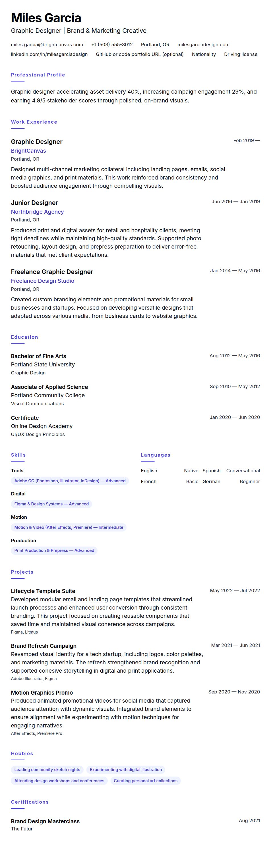 Resume preview for Graphic Designer Resume Example