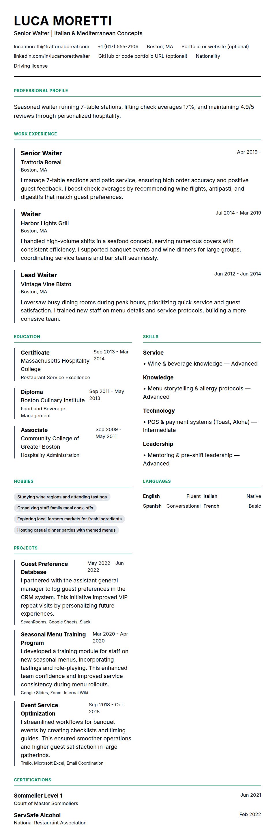 Resume preview for Waiter Resume Example