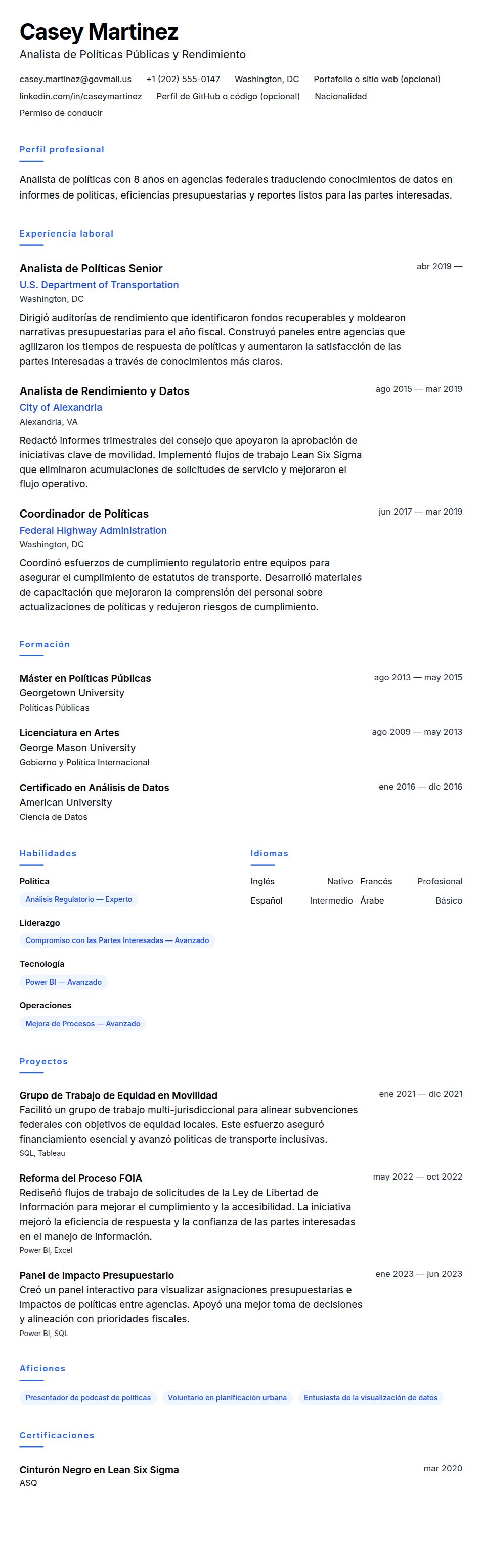 Vista previa del currículum Ejemplo de Currículum de Analista Gubernamental
