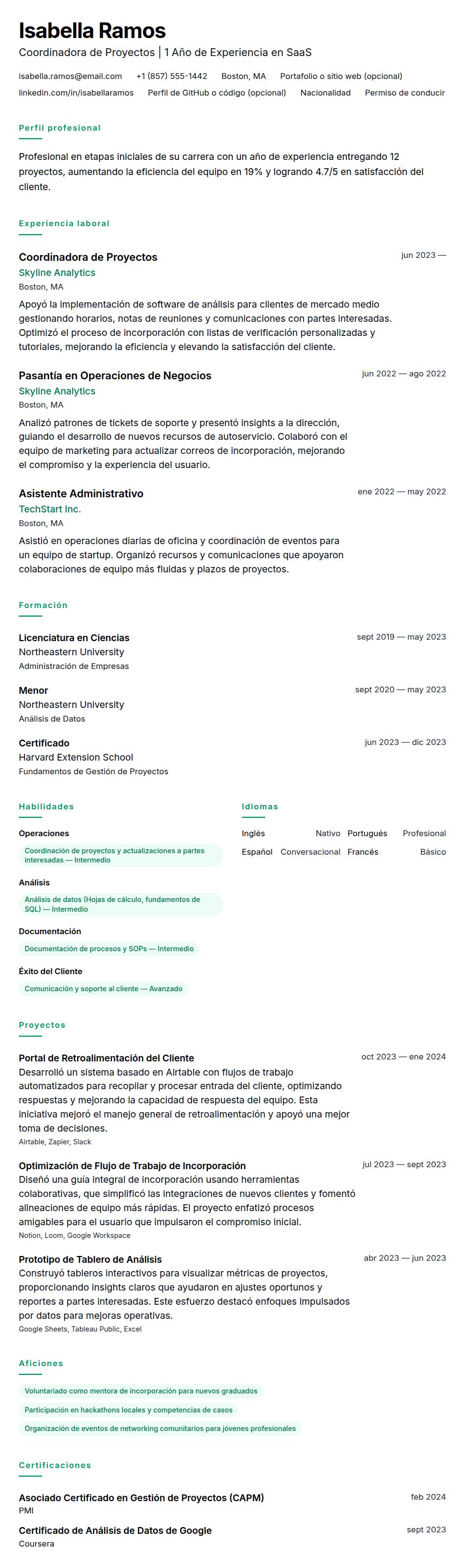 Vista previa del currículum Ejemplo de Currículum con Un Año de Experiencia