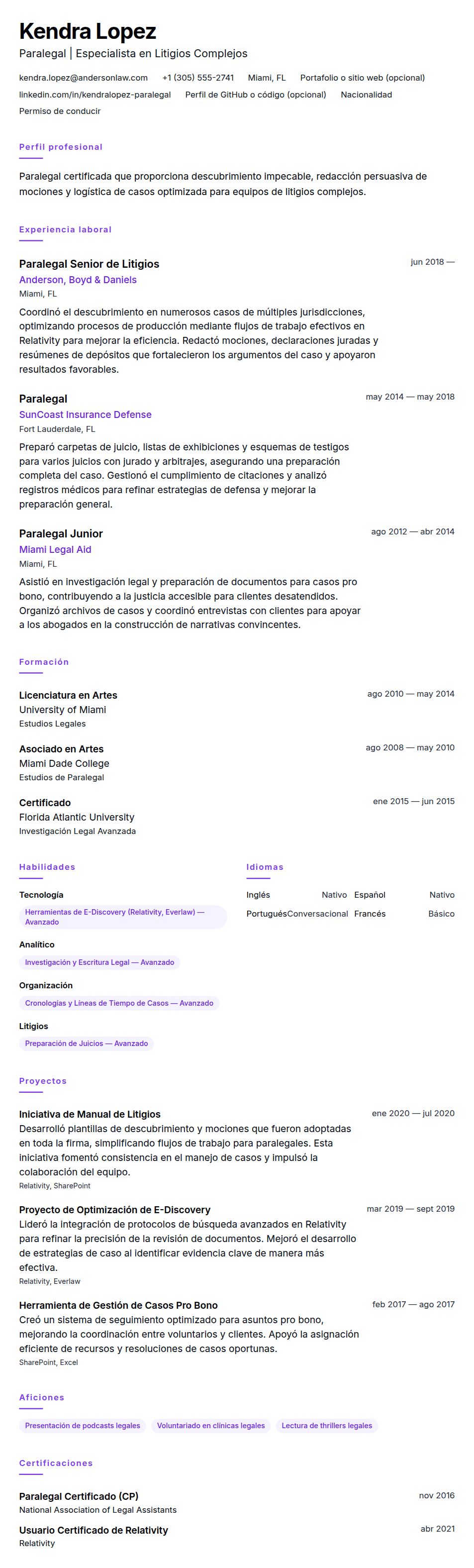 Vista previa del currículum Ejemplo de Currículum de Paralegal