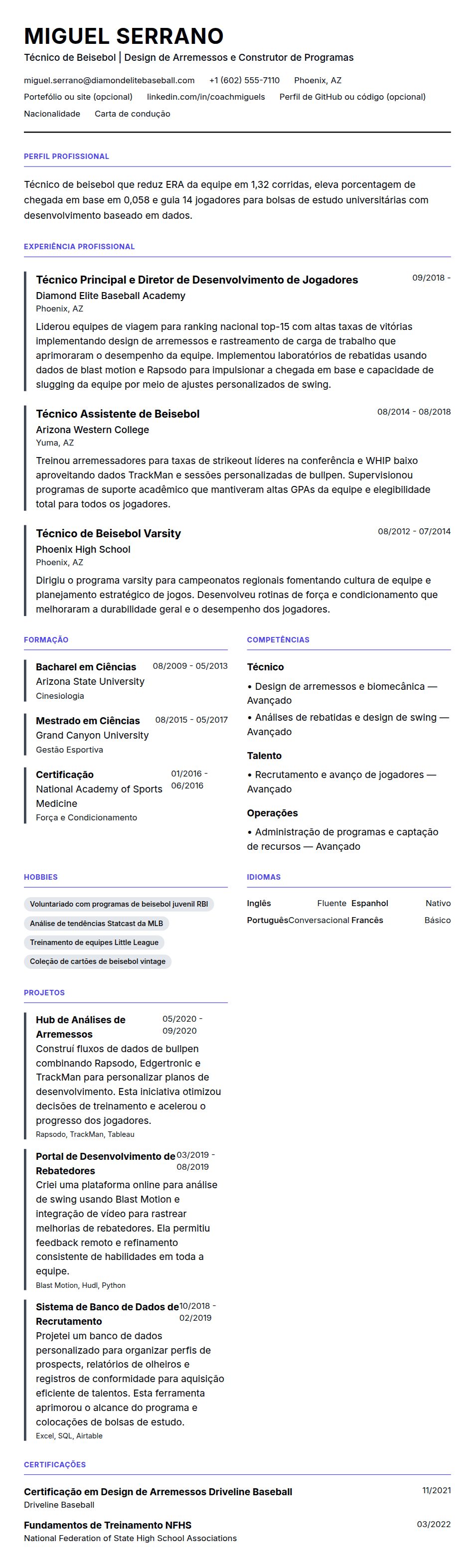 Pré-visualização do currículo Exemplo de Currículo de Técnico de Beisebol